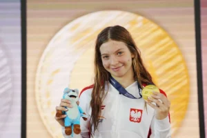 arena Swim of the Week: Barbara Lesniewska Nears Suited Polish Record In 200 IM At Euro Juniors